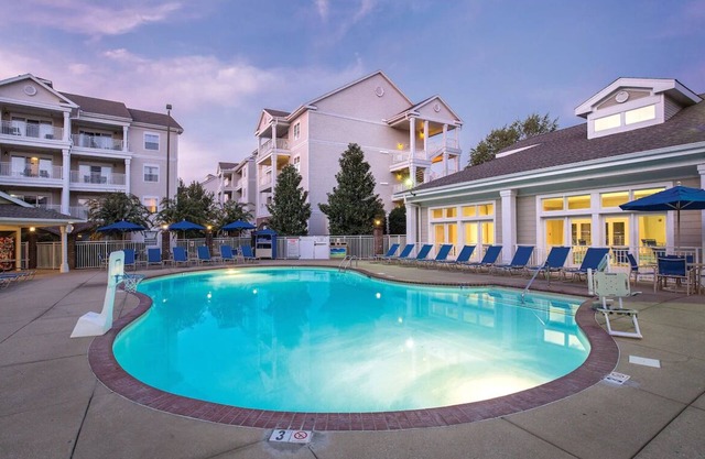 1Bed/1Bath Gorgeous Deluxe Condo in Nashville Resort Next to Grand Ole Opry!