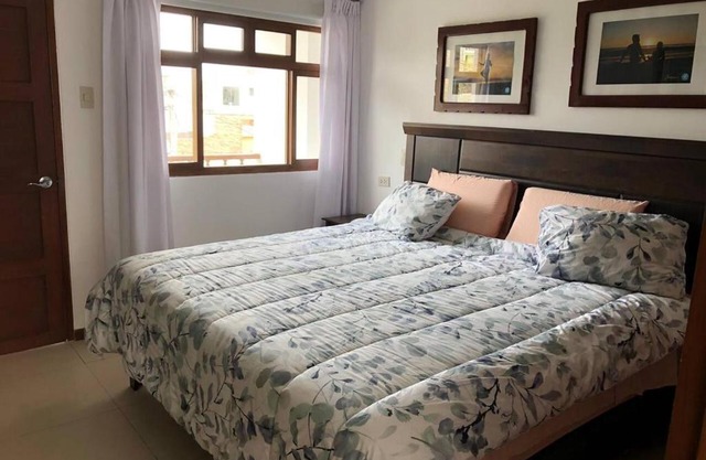 1BedStudioHuanchaco Balcony ClosetoLocalSights