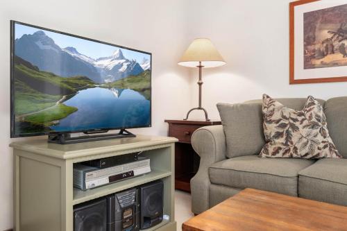 1BR Condo Close To The Ski Hill