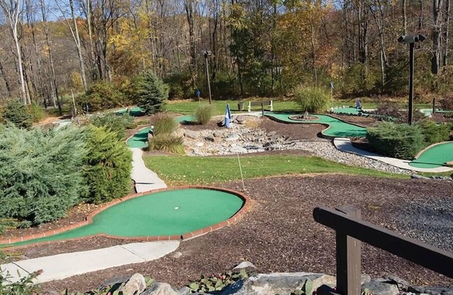 1br Condo Romantic Getaway in Picturesque Poconos!