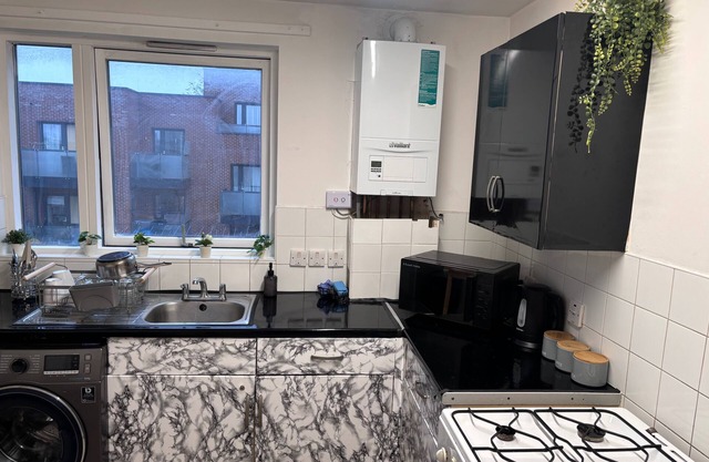 1br-sleeps4-35mintocentrallondon-40mintoheathrow