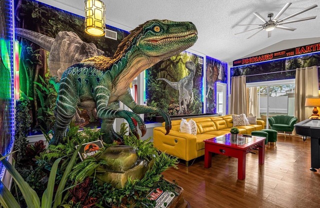 1st Animatronic Dinosaur Villa, Near Disney! Poolside Cinema, Star Wars Theater