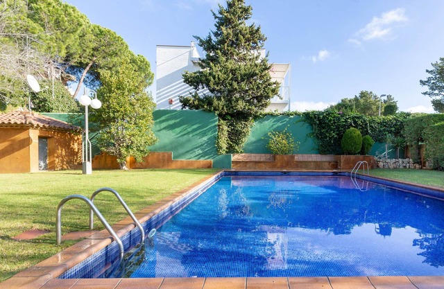 1VICK 01 - Beautiful house in a quiet area with pool near the beach of Calella de Palafrugell