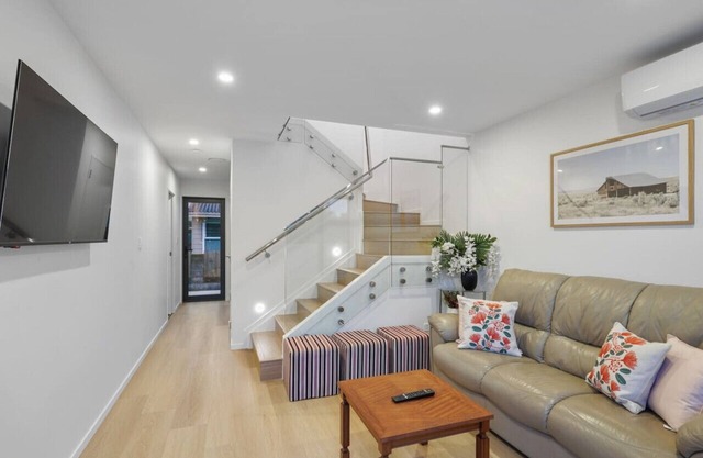 2/30 Ventura Street, Māngere, Auckland 2022