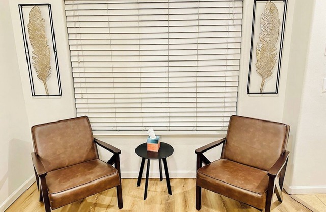 2 Bd, 2.5 Baths, Sleeps 7/E8