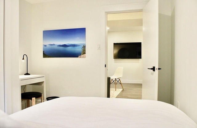 2 BDR Stylish Comfort Parkside