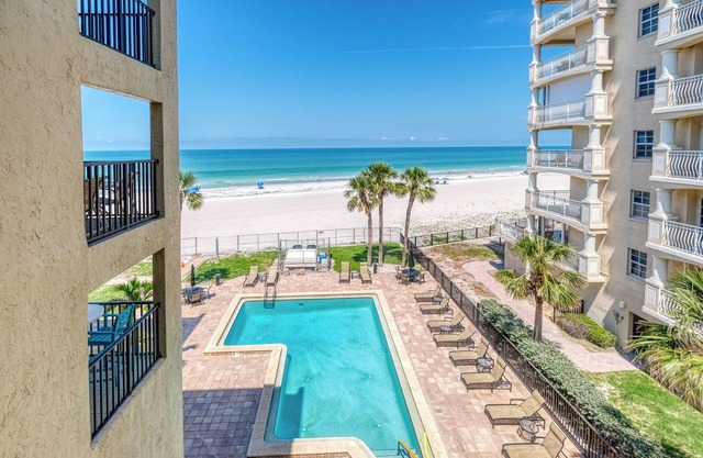 *2 bed, 2 bath Direct Gulf Front Unit at The Shores*Stunning Views*