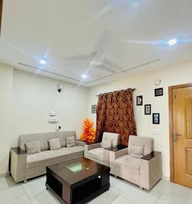 2 bed apartment with daily and monthly rents