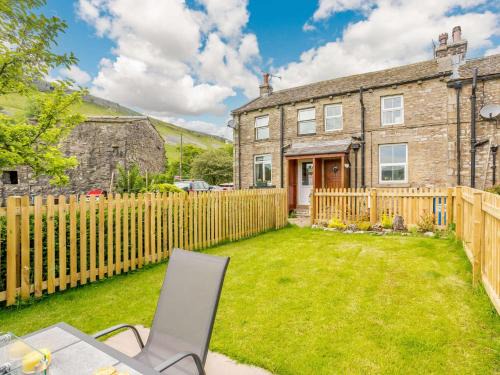 2 Bed in Kettlewell 87370