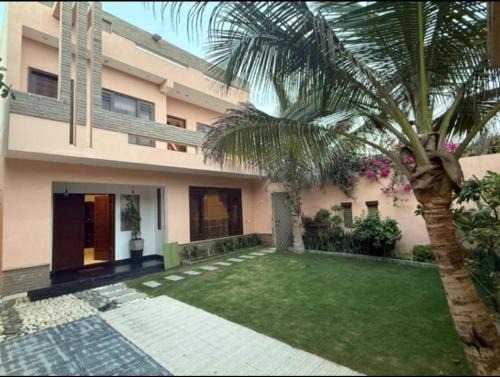 2 Bed Room Darakshan Villa Defence DHA