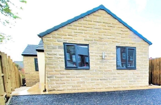 2 Bed, Sleeps 4, Pet Friendly, Free Parking