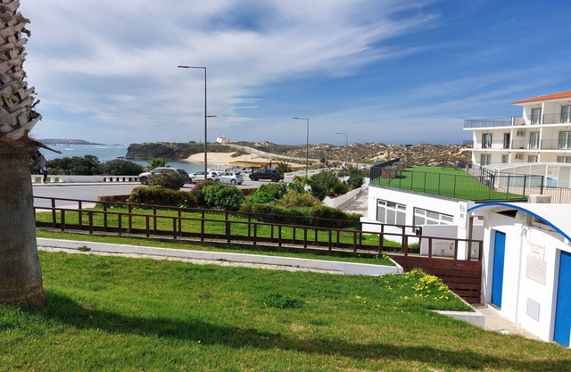 2 bedrooms beachfront