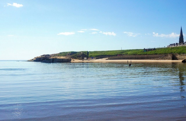 2 bedroom accommodation in Whitley Bay, near Cullercoats