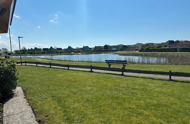 2 bedroom accommodation in Julianadorp aan Zee