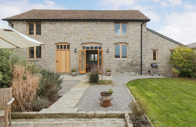 2 bedroom accommodation in West Pennard, near Glastonbury