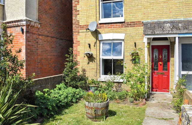 2 bedroom accommodation in East Cowes