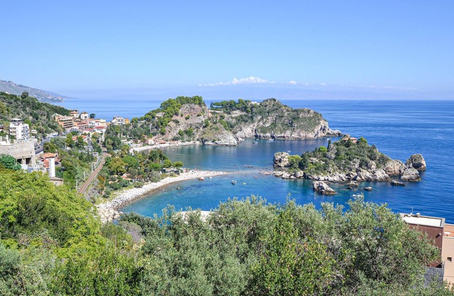 2 bedroom accommodation in Mascali (CT)