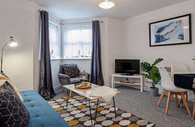 2 bedroom accommodation in Coventry