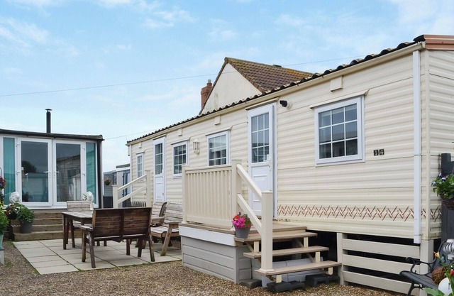 2 bedroom accommodation in Skipsea
