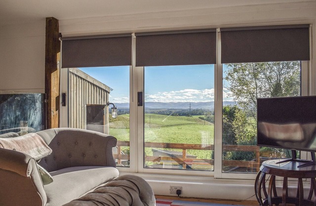 2 bedroom accommodation in Crieff