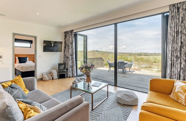 2 bedroom accommodation in Lewes