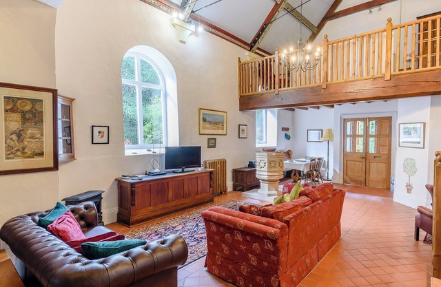 2 bedroom accommodation in Panton