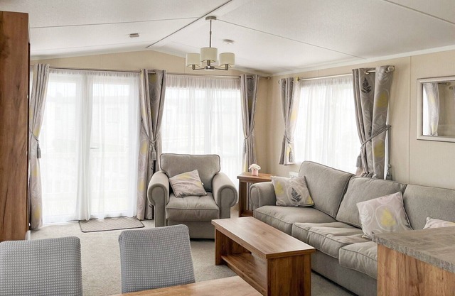 2 bedroom accommodation in Towyn