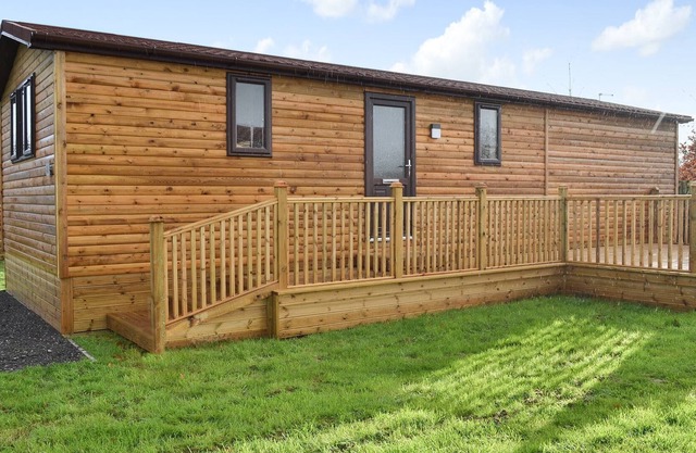 2 bedroom accommodation in Wilberfoss, near York