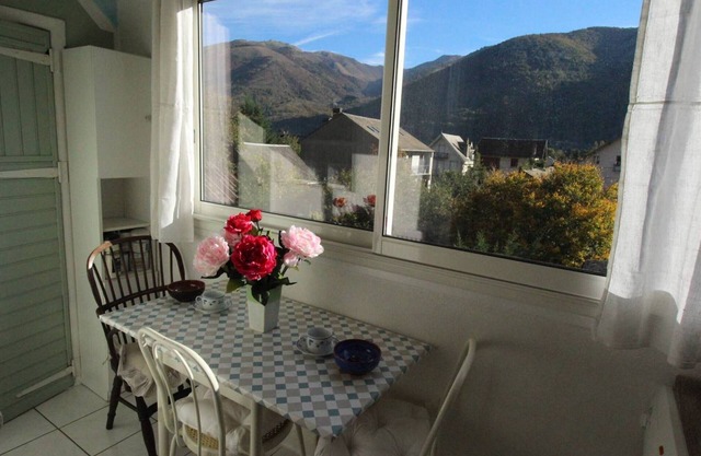 2-bedroom apartment 50m² for 4 pers. with Wifi and pet-friendly in Luchon