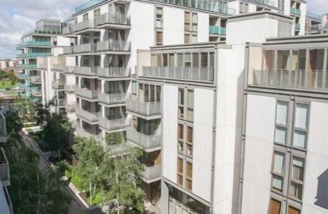 2 bedroom apartment in IFSC district