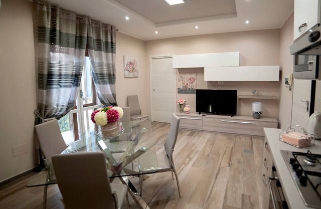 2 Bedroom Apartment in POMPEI