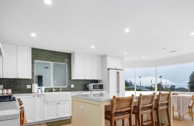 2 Bedroom Aptos Home With Ocean View!