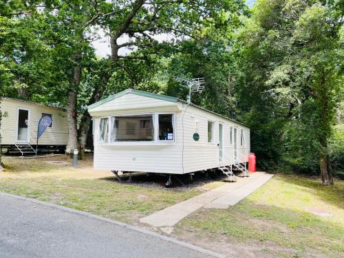 2 Bedroom Caravan GW39, Thorness Bay, Isle of Wight, Dog Friendly