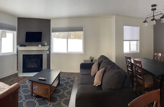 2 Bedroom Condo at Canmore's Banff Boundary Lodge