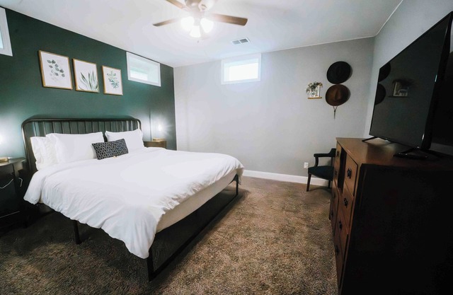 2 Bedroom Cottage - Boat/Trailer friendly