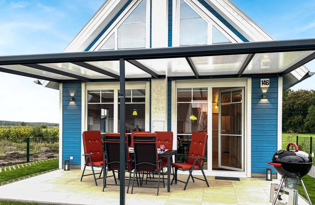 2 bedroom cozy home in Zerpenschleuse