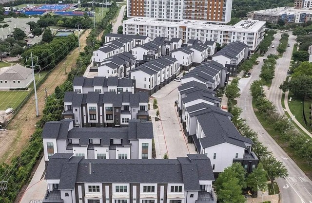2-bedroom Exquisite Luxury Retreat Fully Furnished Apartment Dallas