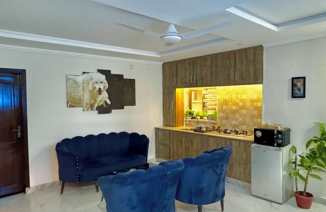 2-bedroom family-friendly apartment in Islamabad with all basic amenities.