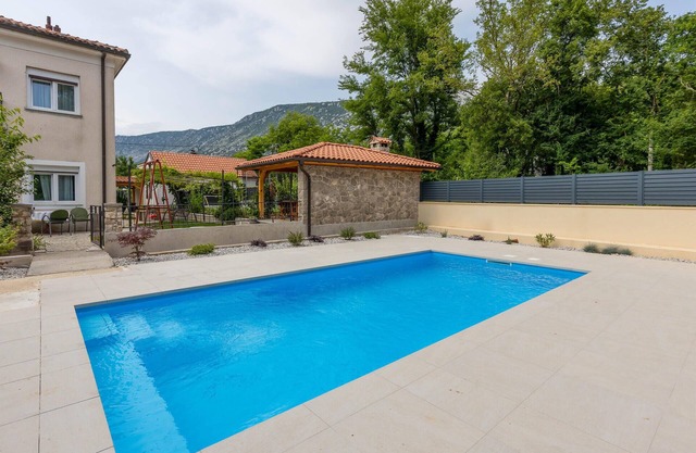 2 bedroom gorgeous apartment in Tribalj