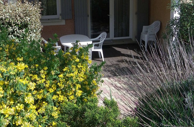 2-bedroom house in residence with teenage kids' club pools and entertainment