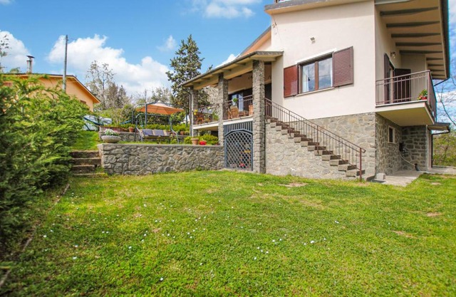 2 Bedroom Nice Home In Pescia