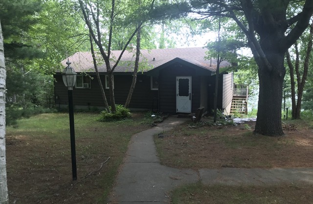 2+ Bedroom Rambler on Big Bear Lake, 2 hours from Mpls, St Paul