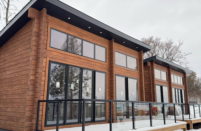 2-Bedroom RV Camper Cottage on Rice Lake (#12)