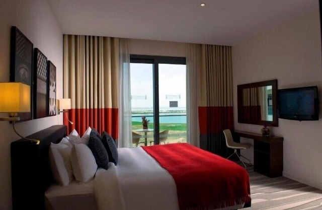 2 Bedroom Suite near Civic Square Park Yas Island