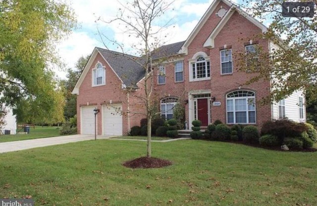 2 Bedroom Upscale Basement Apartment