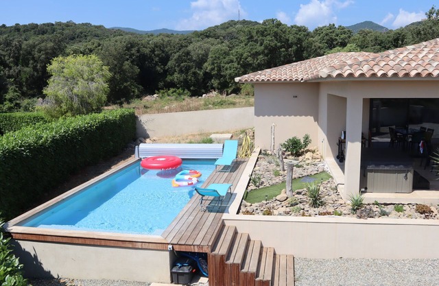 2-bedroom villa with pool and spa