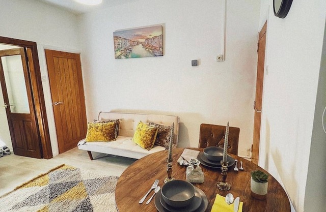 2 Bedrooms Urban oasis near NEC, Airportnn