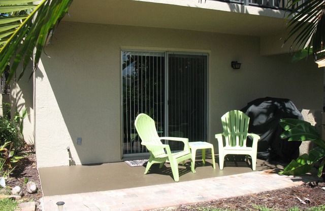 2 Br 2 Ba Condo First Floor End unit