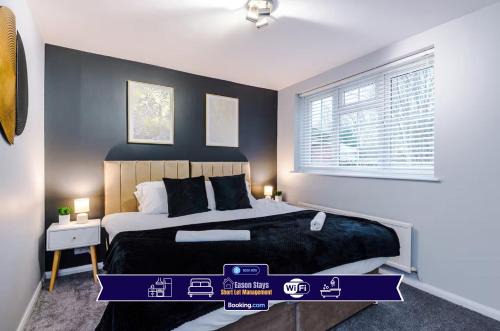 2 BR Flat By Eason Stays Short Lets & Serviced Accommodation Stockport With Free Parking,Ideal For Business Stays and Getaways