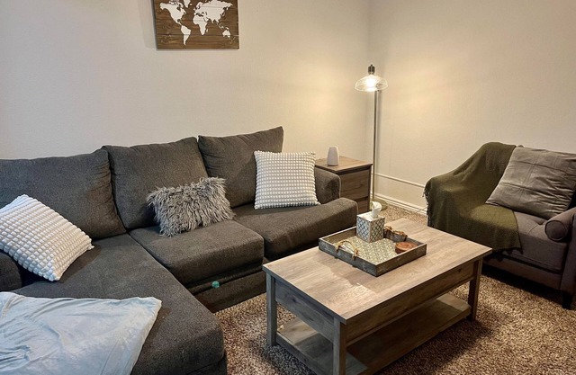 2 BR Suite btwn Denver & Boulder